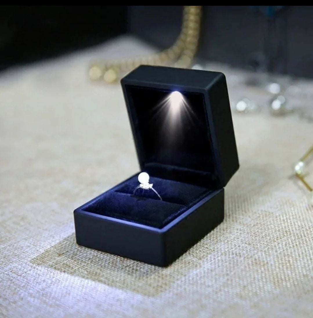 Empty Ring Box White LED Light